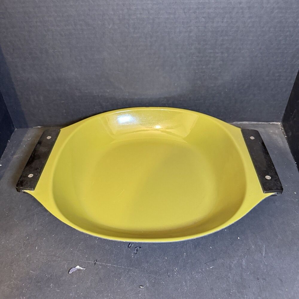 Vintage Cathrineholm Holland Lime Green Pan [Item 0313]